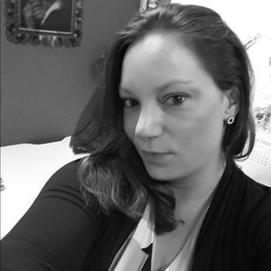 Meet your Posher, Liz